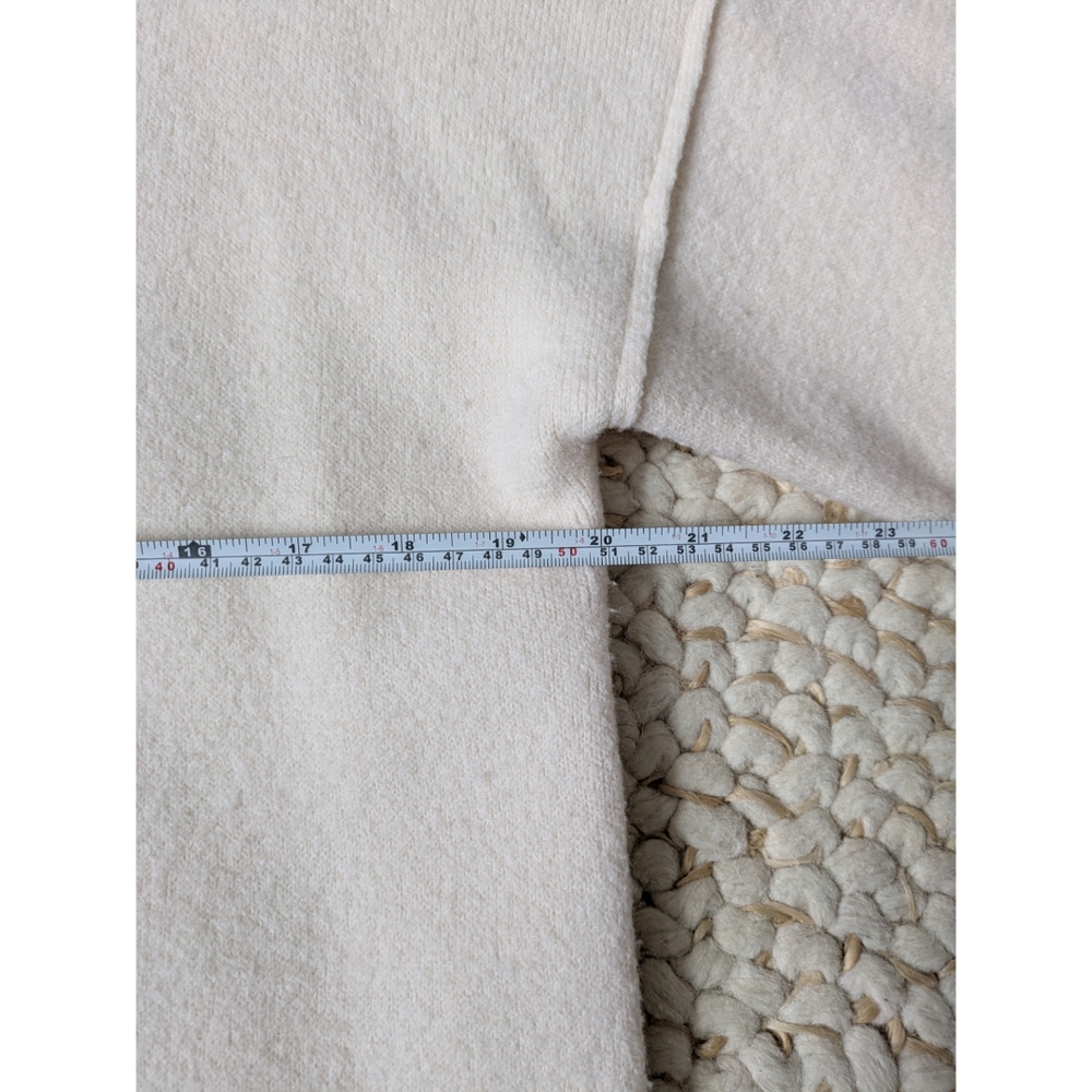 Alice + Olivia Wool Cropped Scooped Neck Three-quarter Sleeve Sweater Size M - Picture 14 of 14